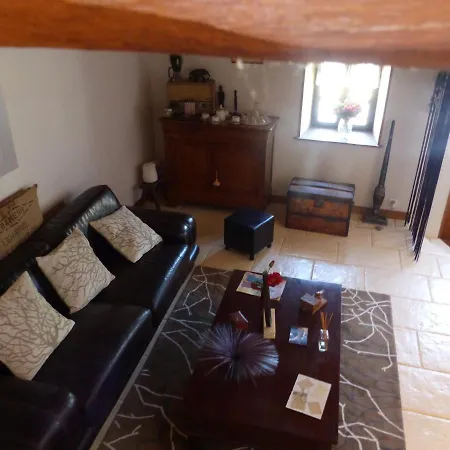 Havre De Paix En Gatine La Tessonniere Habitación en casa particular